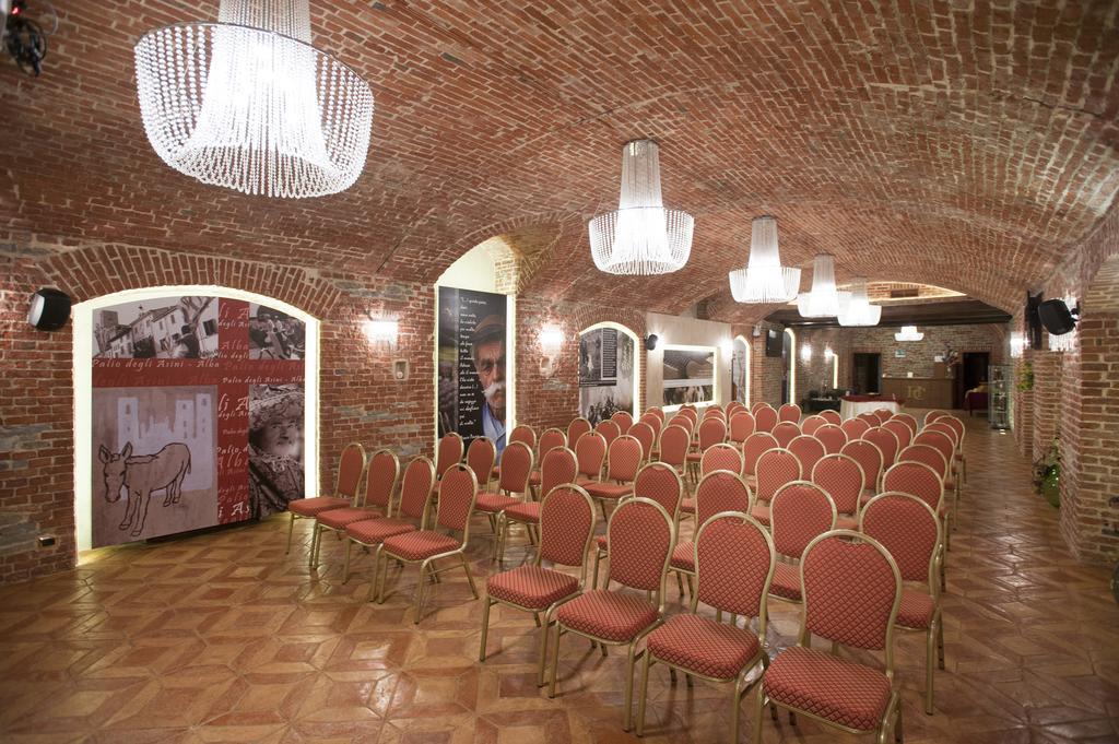 Hotel Calissano Алба Екстериор снимка