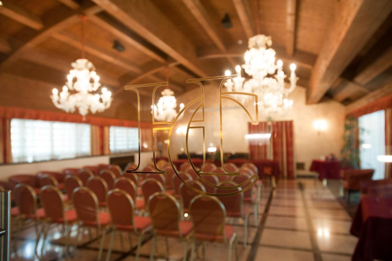 Hotel Calissano Алба Екстериор снимка